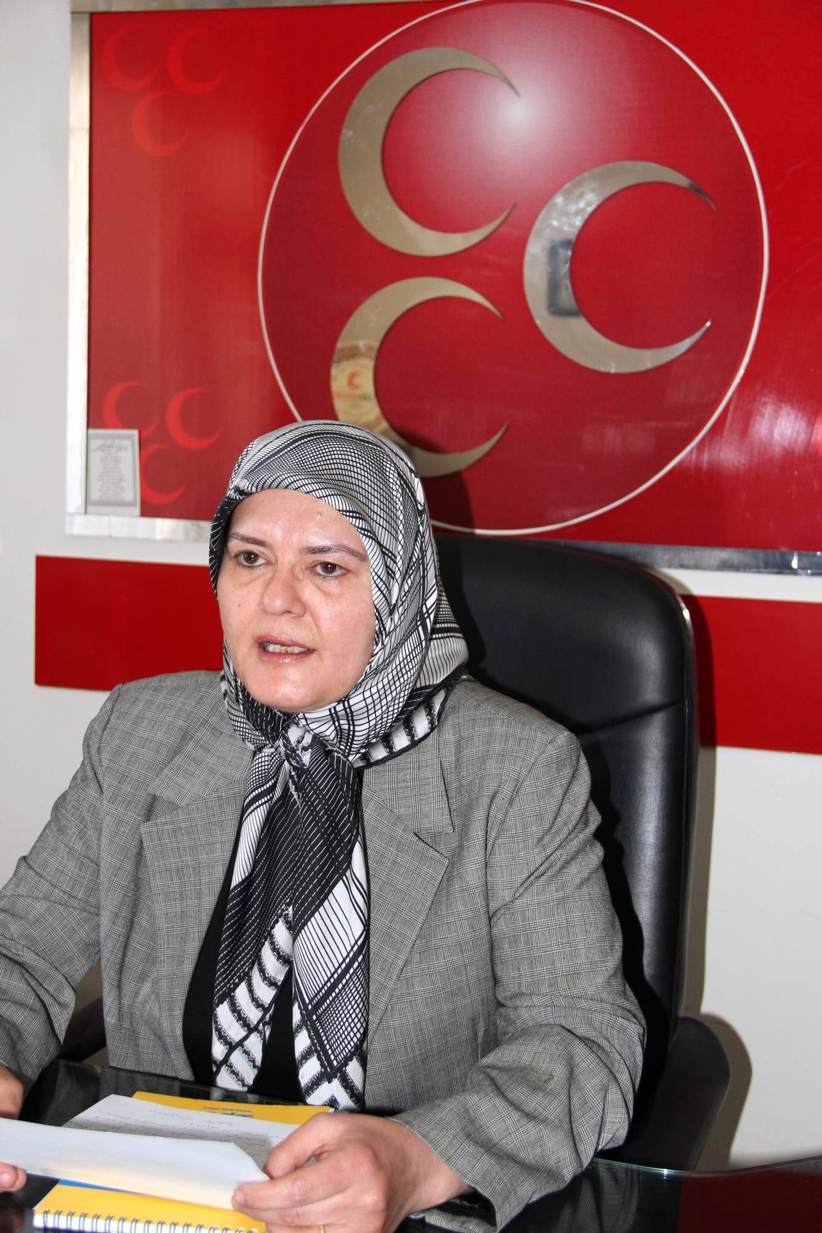MHP Nevşehir Kadın Kolları İl Başşkanlığına Sevgi Ay Getirildi