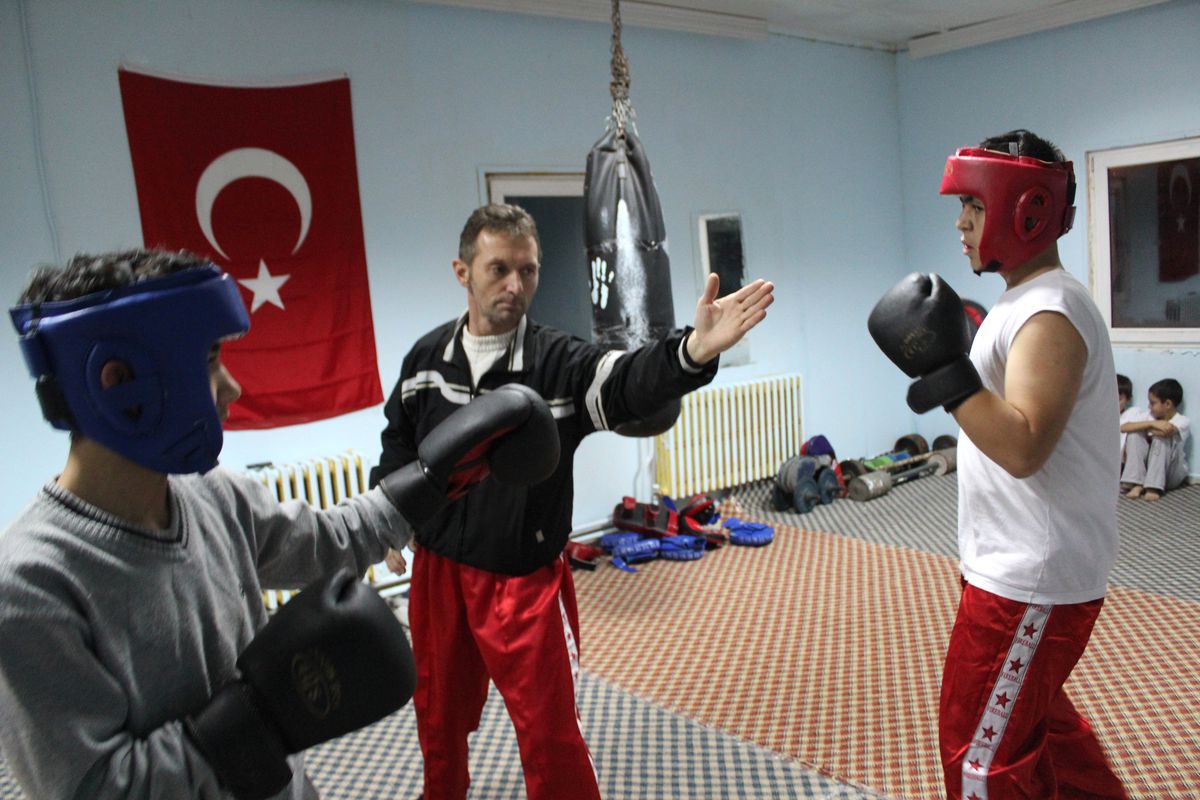 Mudurnu\'lu Kick-Boks\'cılardan İki Madalya