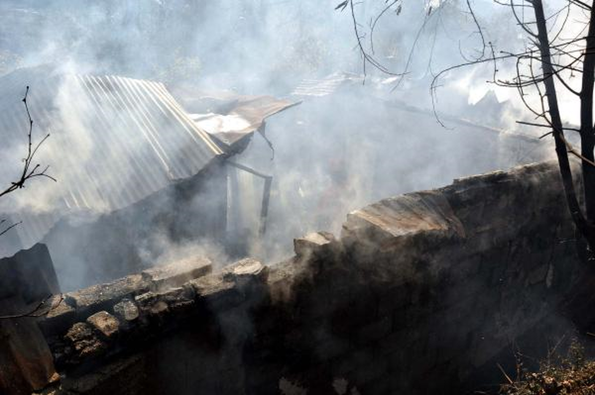 Piknik Tüpü Emekli Öğretmenin Evini Yaktı
