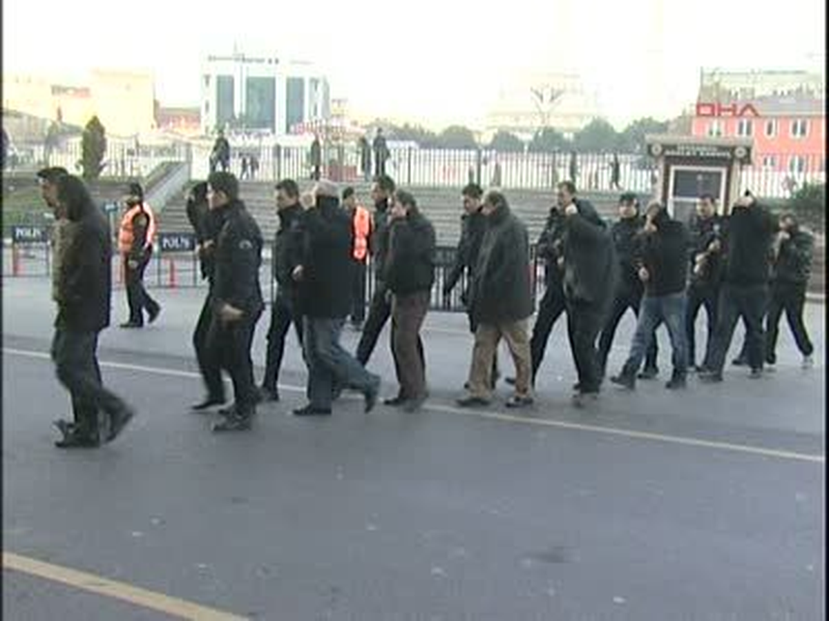 Sahte İlaç Şebekesi Zanlıları Adliyeyede