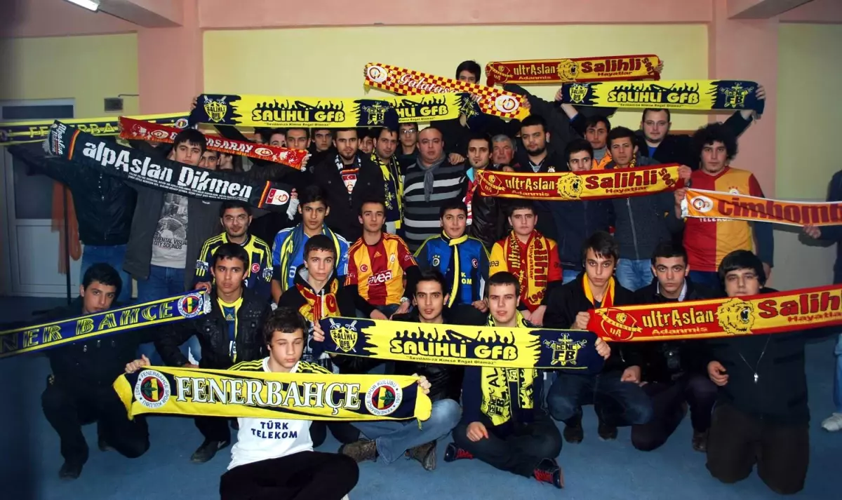 Salihli\'de Fb-Gs Kardeşliği