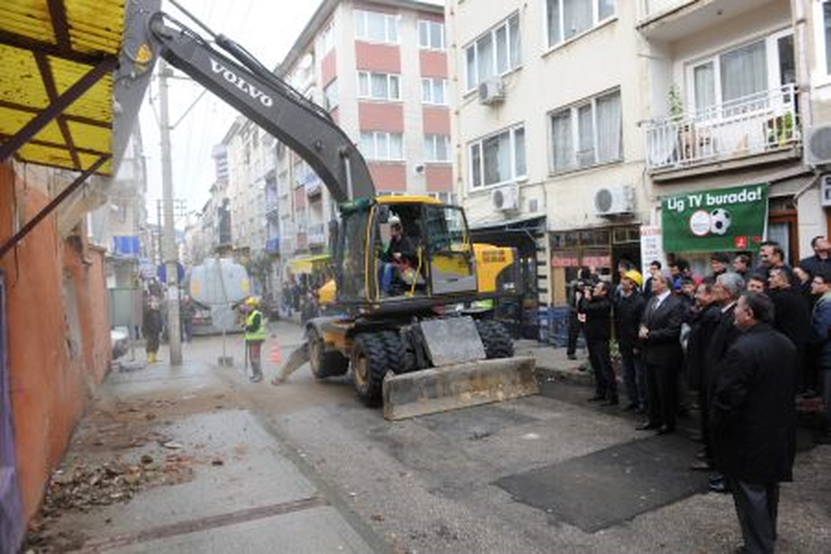 Selimiye Mahallesi Meydana Kavuşuyor