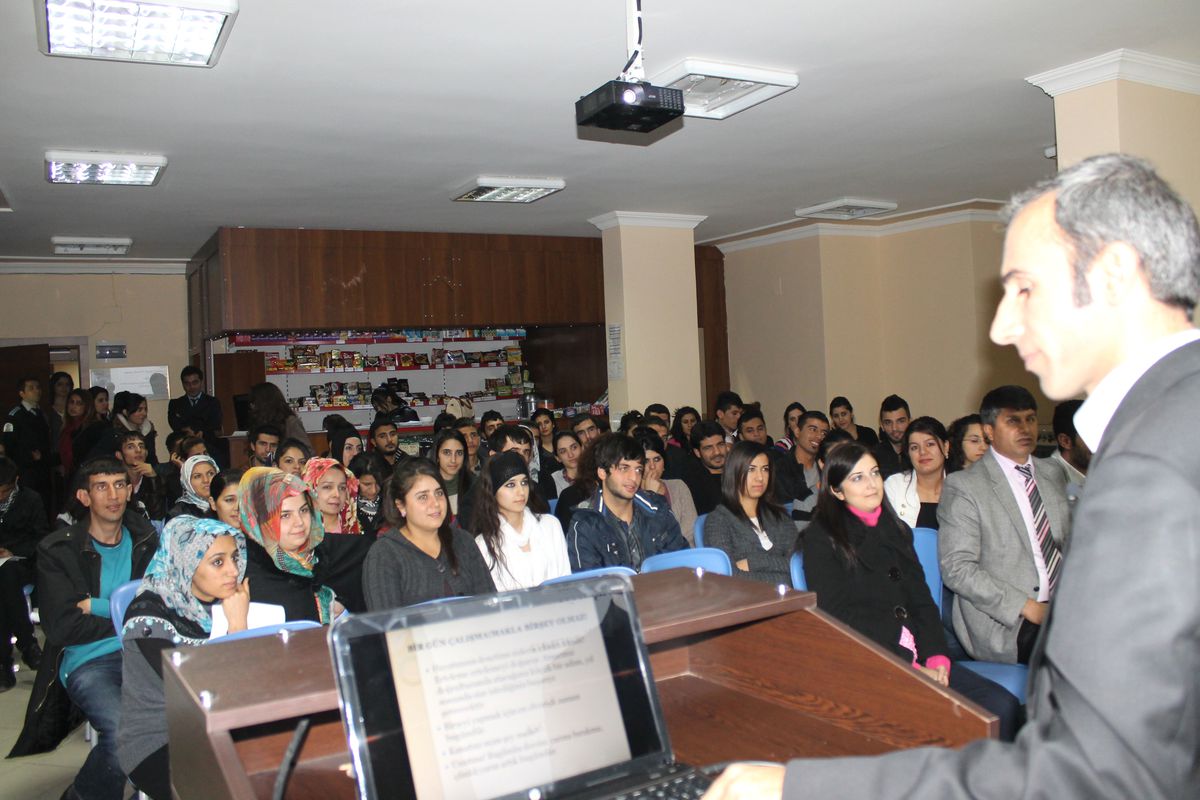 Şırnak Kyk Yurdunda Eğitim Seminerleri