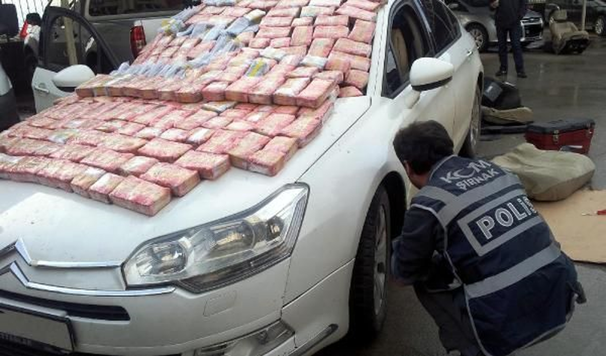 Şırnak\'ta Bin 565 Kaçak Cep Telefonu Ele Geçirdi