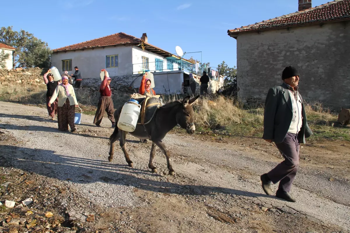 "Susuz Köyümüz Yok Diyen" Solmaz\'a Gökeyüp\'ten Tepki Geldi