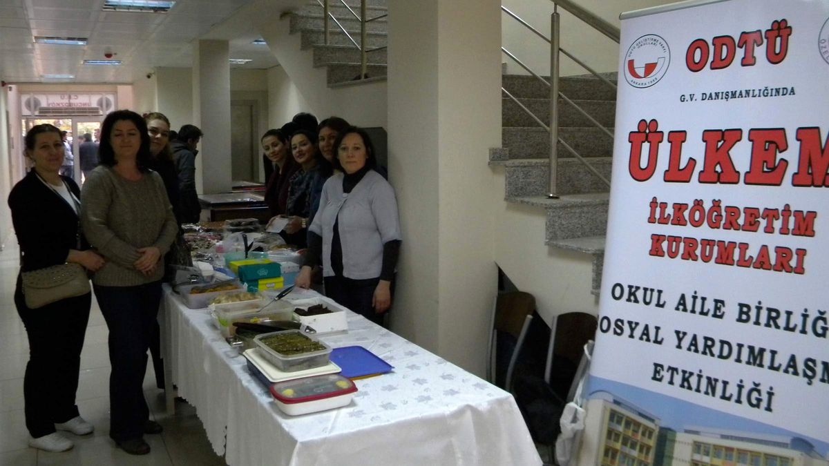 Ülkem Koleji\'nden Kermes Etkinliği
