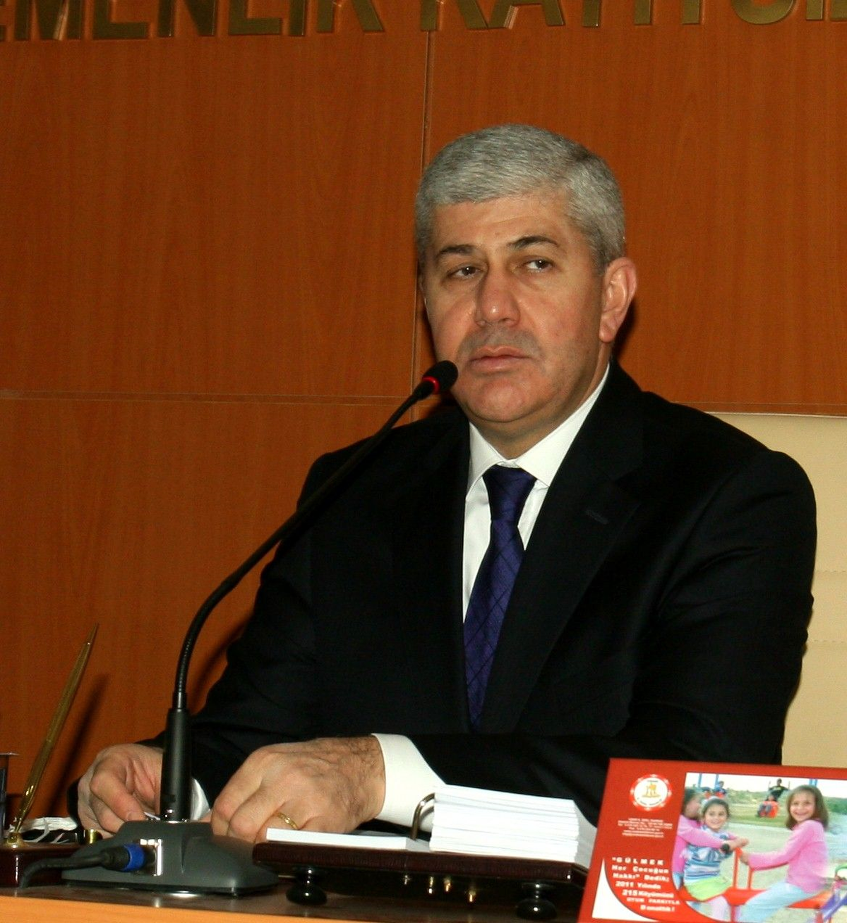 Uşak Valisi Erden, Aa\'nın "Yılın Fotoğrafları" Oylamasına Katıldı