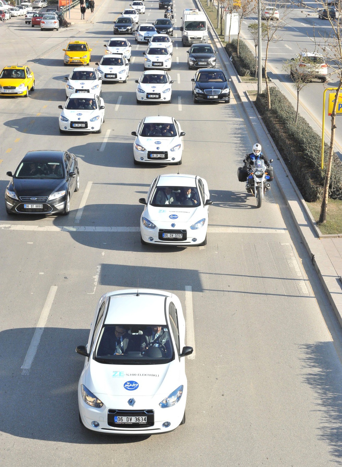 Ankara Büyükşehir Belediyesi Araç Filosuna Çevre Dostu 20 Elektrikli Otomobil Katıldı