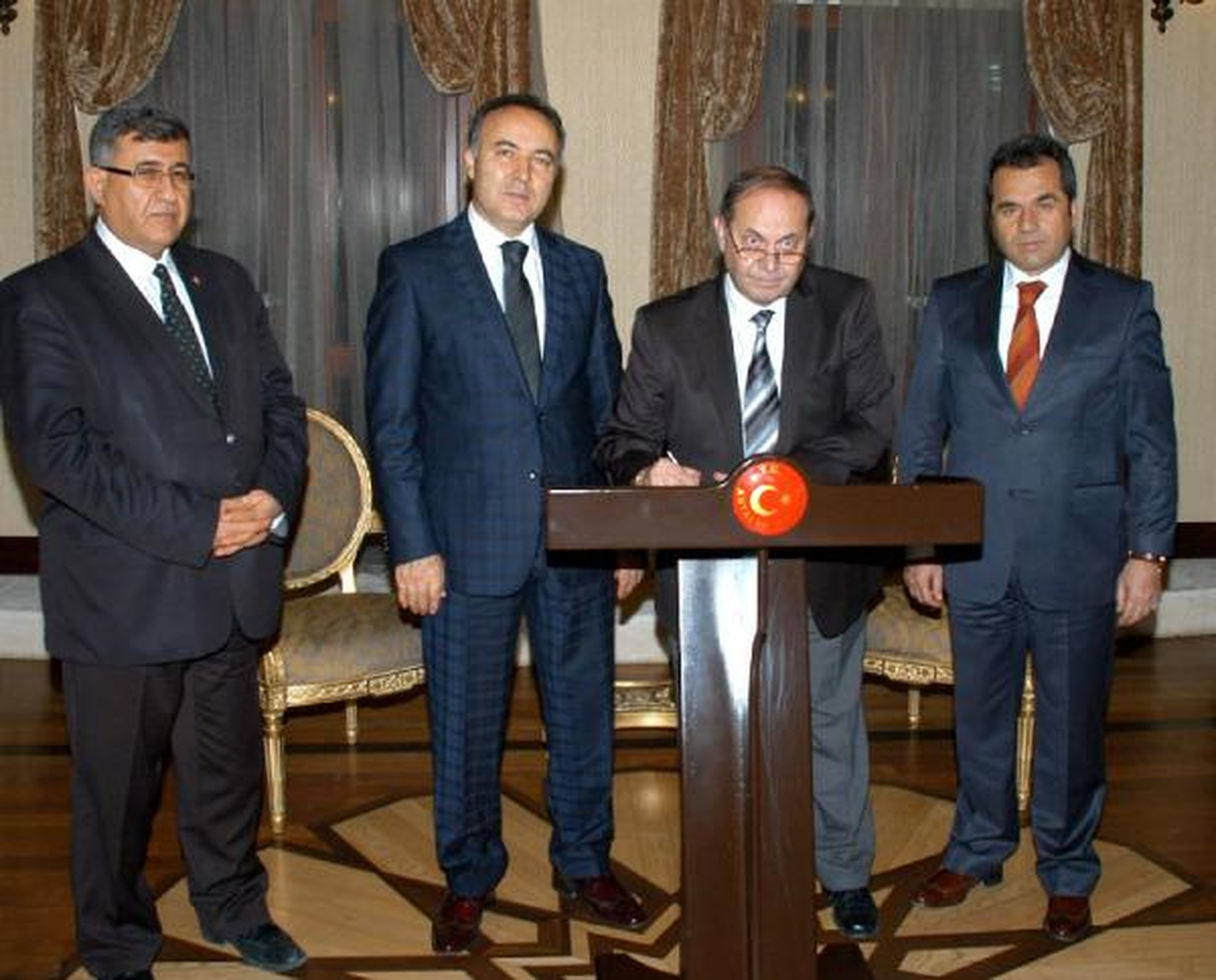 Babasının Öğretmenlik Yaptığı Köye Anadolu Lisesi Yaptıracak