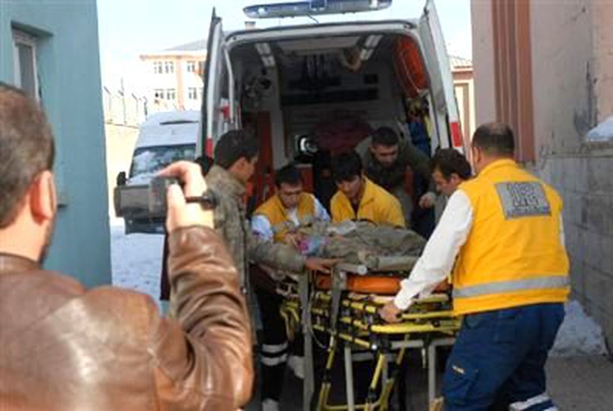 Bir Asker Daha İntihar Etti