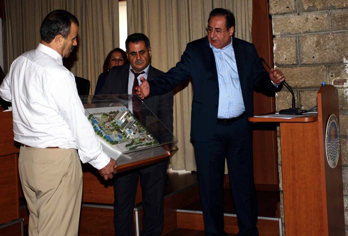 Başkan Özcan, Hizmet Binası İçin Arazi Arıyor
