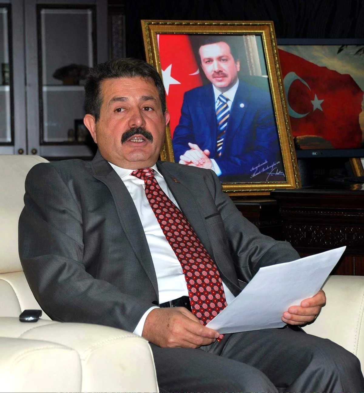 Bozüyük Belediye Başkanı Berberoğlu\'nun Görevden Alınması