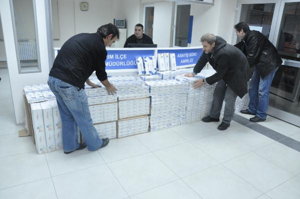 Bursa\'da 10 Bin Paket Kaçak Sigara Ele Geçirildi