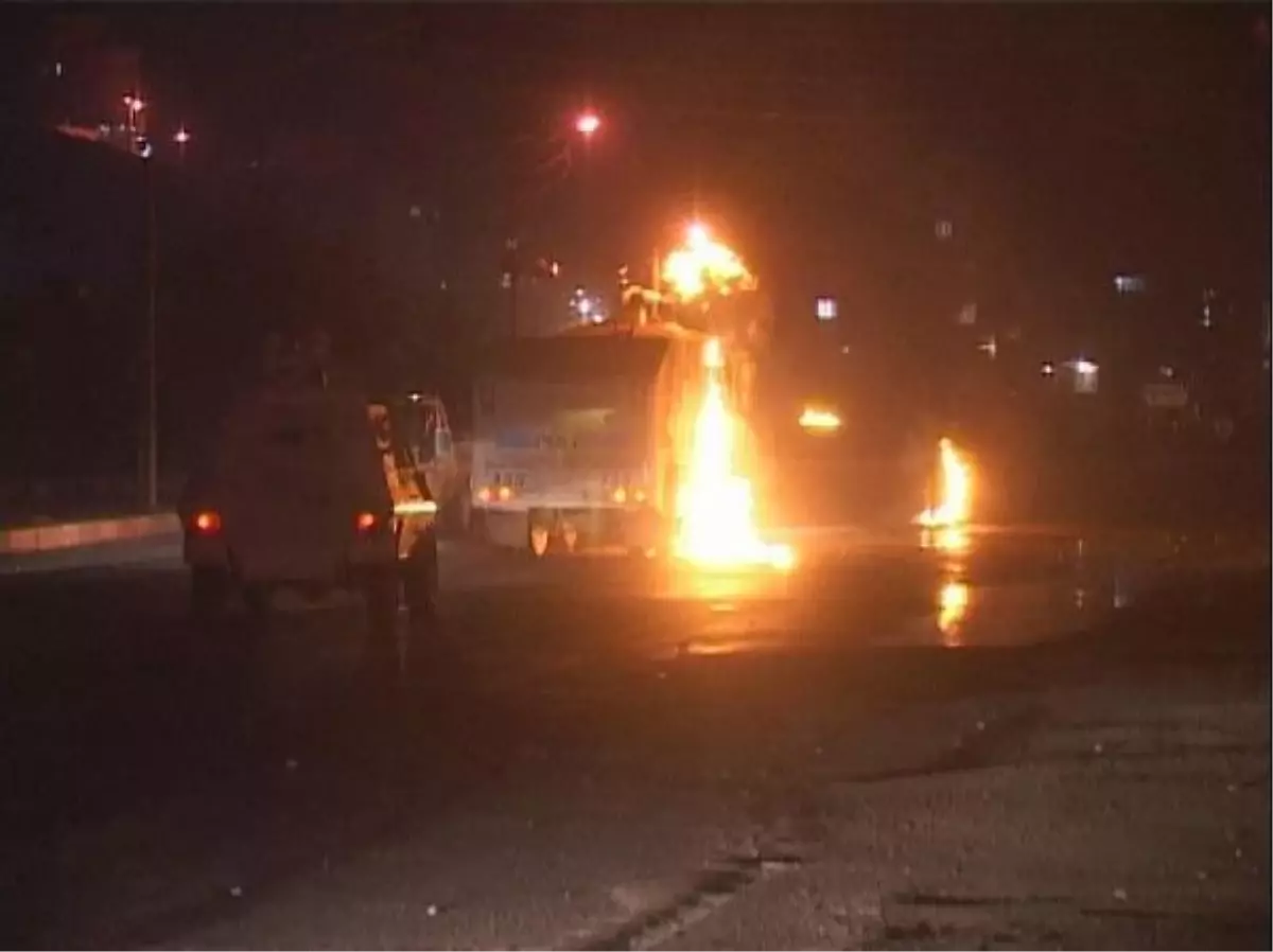 Cizre\'de Cenaze Gerginliği Gece de Devam Etti