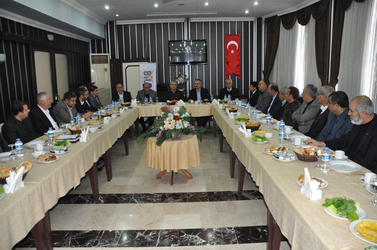 Cumhurbaşkanı Ekonomi Başdanışmanı Durmuş Yılmaz, İş Adamları ve Sanayicilerle Bir Araya Geldi
