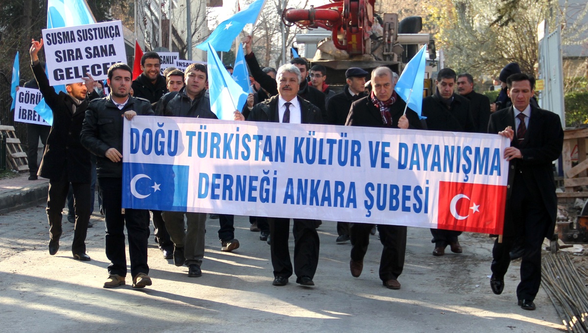 Doğu Türkistan Kültür ve Dayanışma Derneği, Çin\'deki İnsan Hakları İhlallerini Protesto Etti