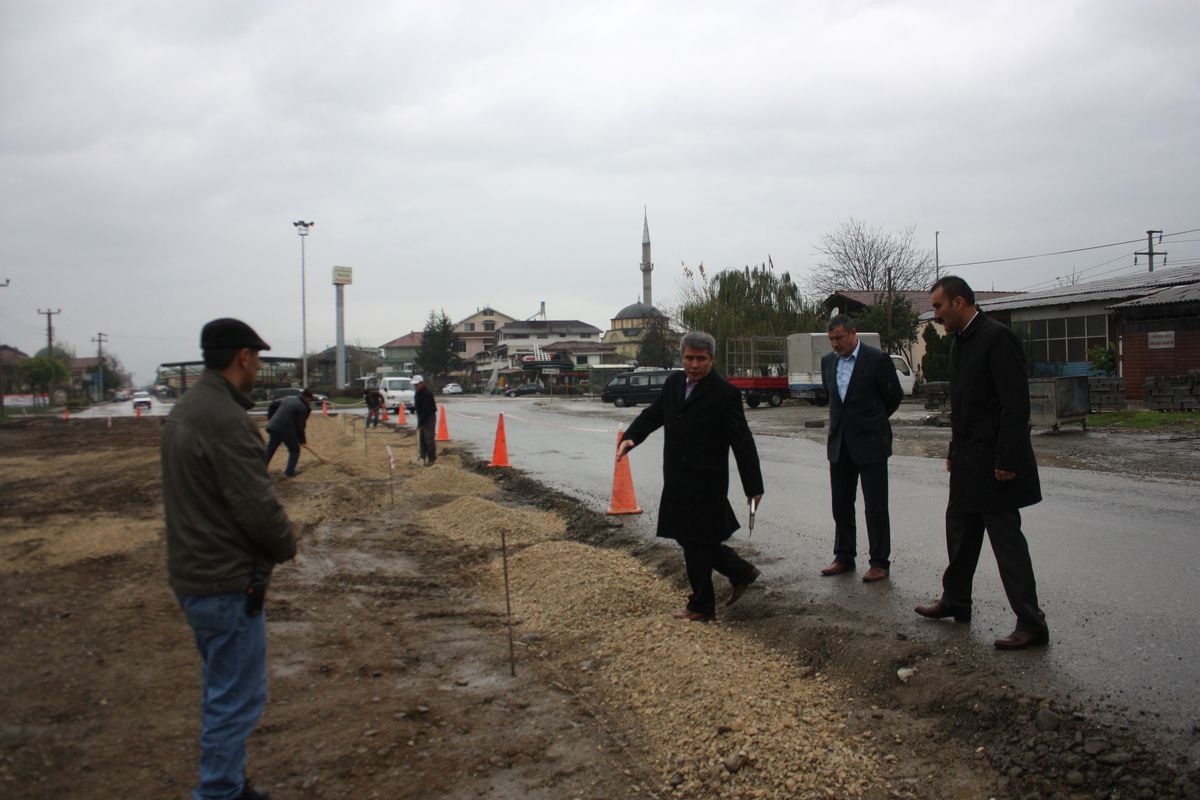 Düzce Belediyesi\'nden Yeni Bir Yol Hamlesi Daha