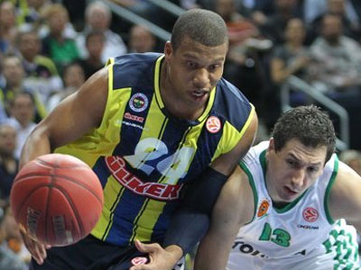 Fenerbahçe\'de Sürpriz Ayrılık