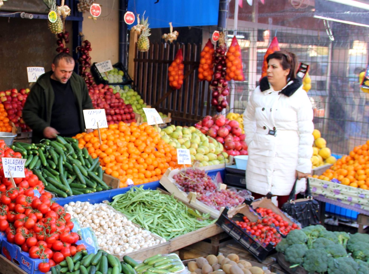 Günde Yarım Kilo Meyve Sebze Tüketmek Sağlığa İyi Geliyor