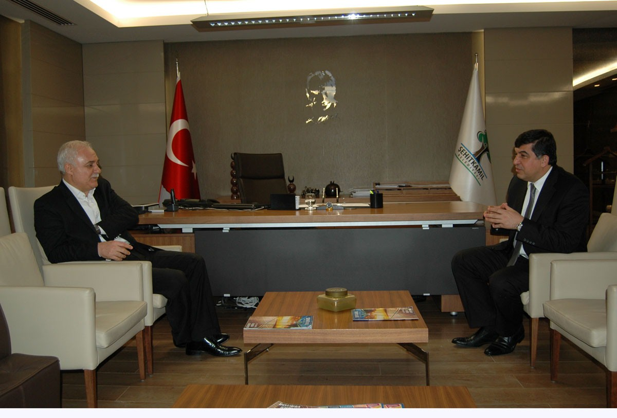 İlahiyatçı Prof. Dr. Nihat Hatipoğlu, Başkan Fadıloğlu\'nu Ziyaret Etti