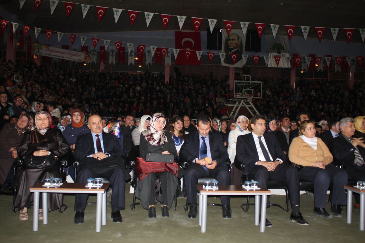 İlahiyatçı Prof. Dr. Nihat Hatipoğlu, Gaziantepliler ile Bir Araya Geldi