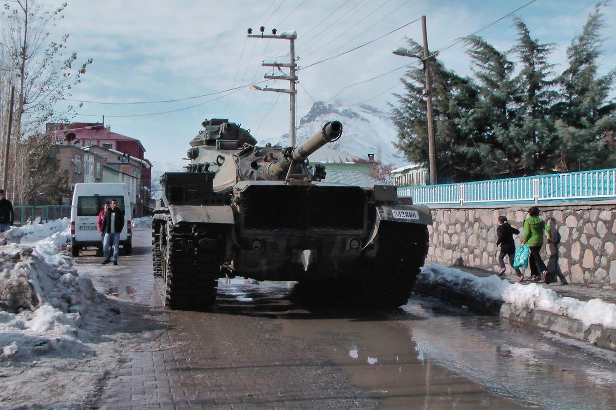 Irak Sınırına Tank Sevkiyatı