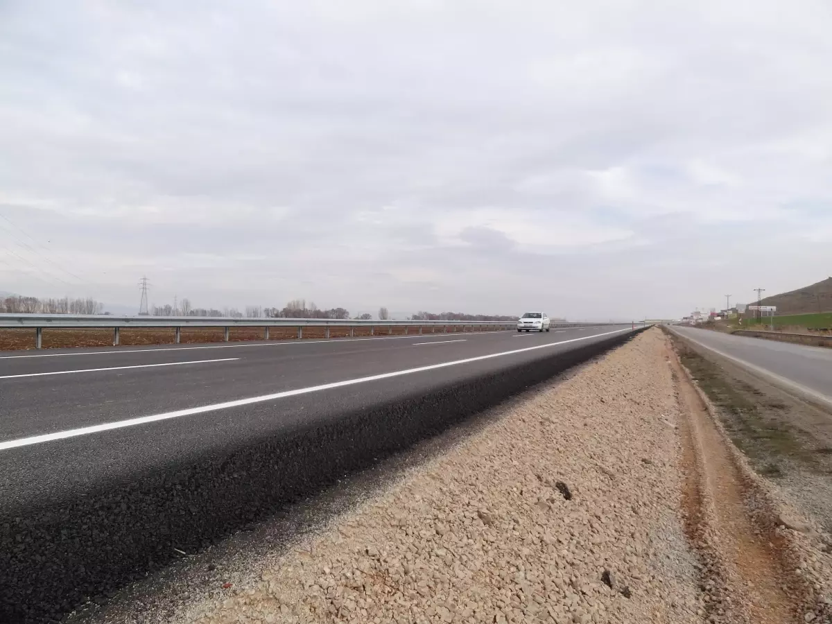 Kahramanmaraş\'ta Yol Çalışmaları Tam Gaz