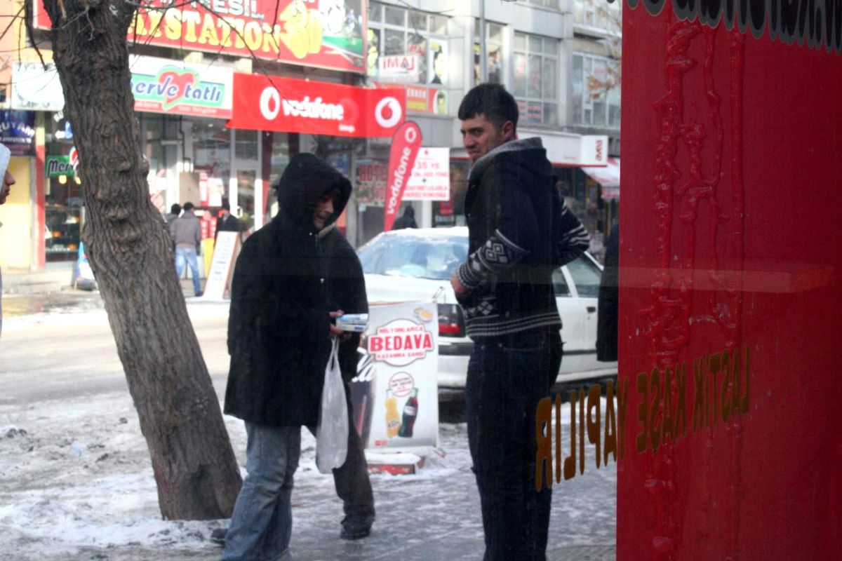 Mendil Satan Çocuklar Vatandaşları Bıktırdı