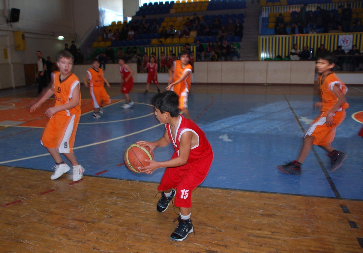 Küçük Erkekler Basketbol Ligi Başladı