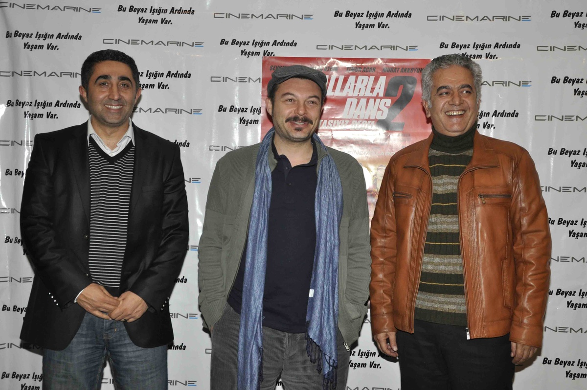 Kuşadası Belediyesi İbramaki Sanat Galerisi\'nde Söyleşi