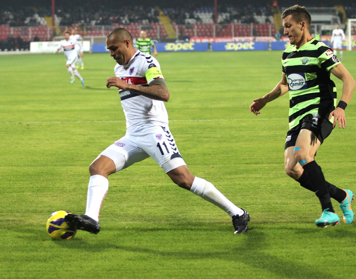 Mersin İdmanyurdu, Akhisar Belediyespor Galibiyeti ile Moral Buldu