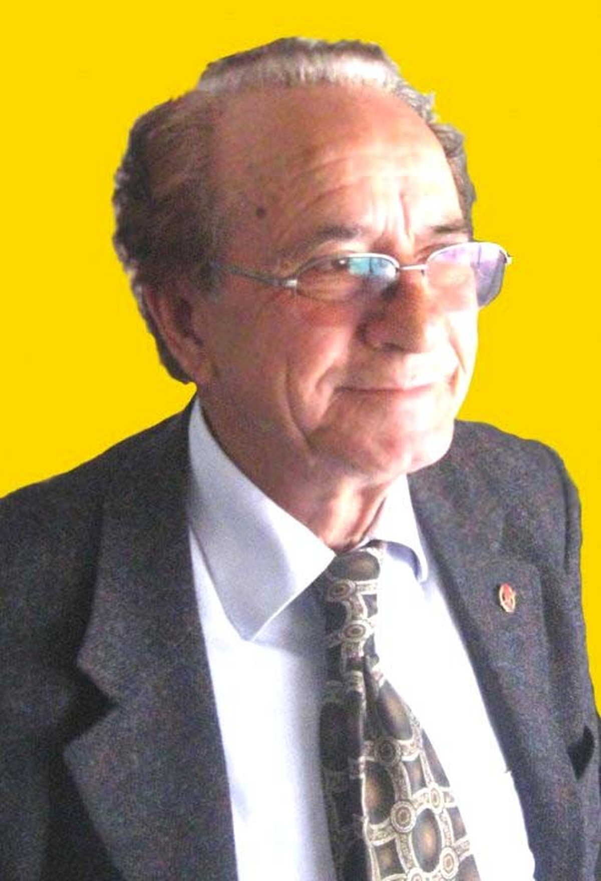 Muhtar Kansere Yenik Düştü
