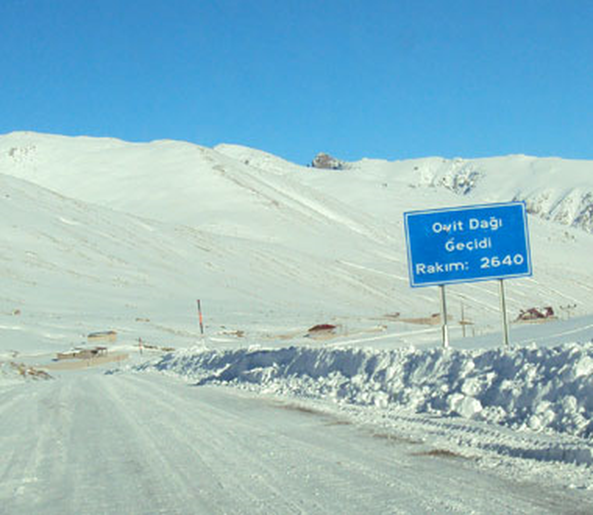 Ovit Geçit Vermiyor
