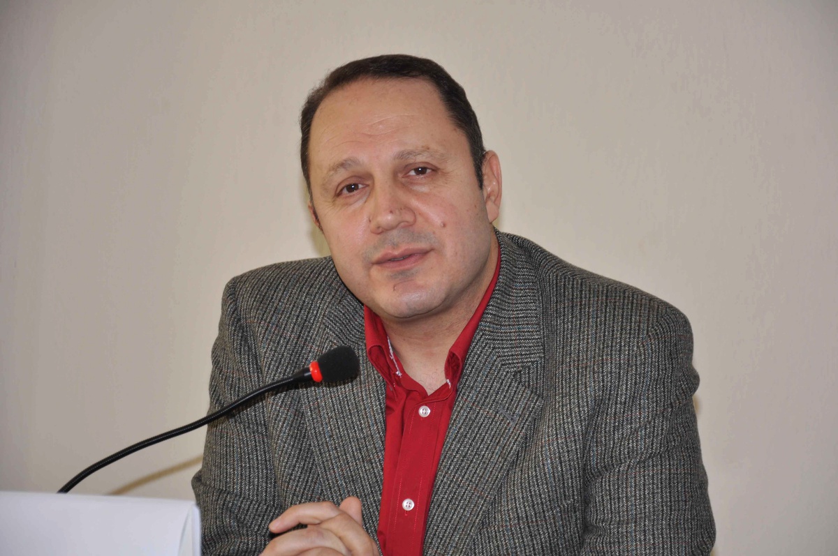 Rehberler Odası Başkanı\'ndan Rehberlik Bölümü Öğrencilerine Konferans