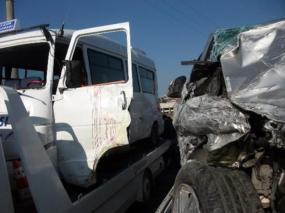 Selçuk\'ta Trafik Kazası: 1 Yaralı