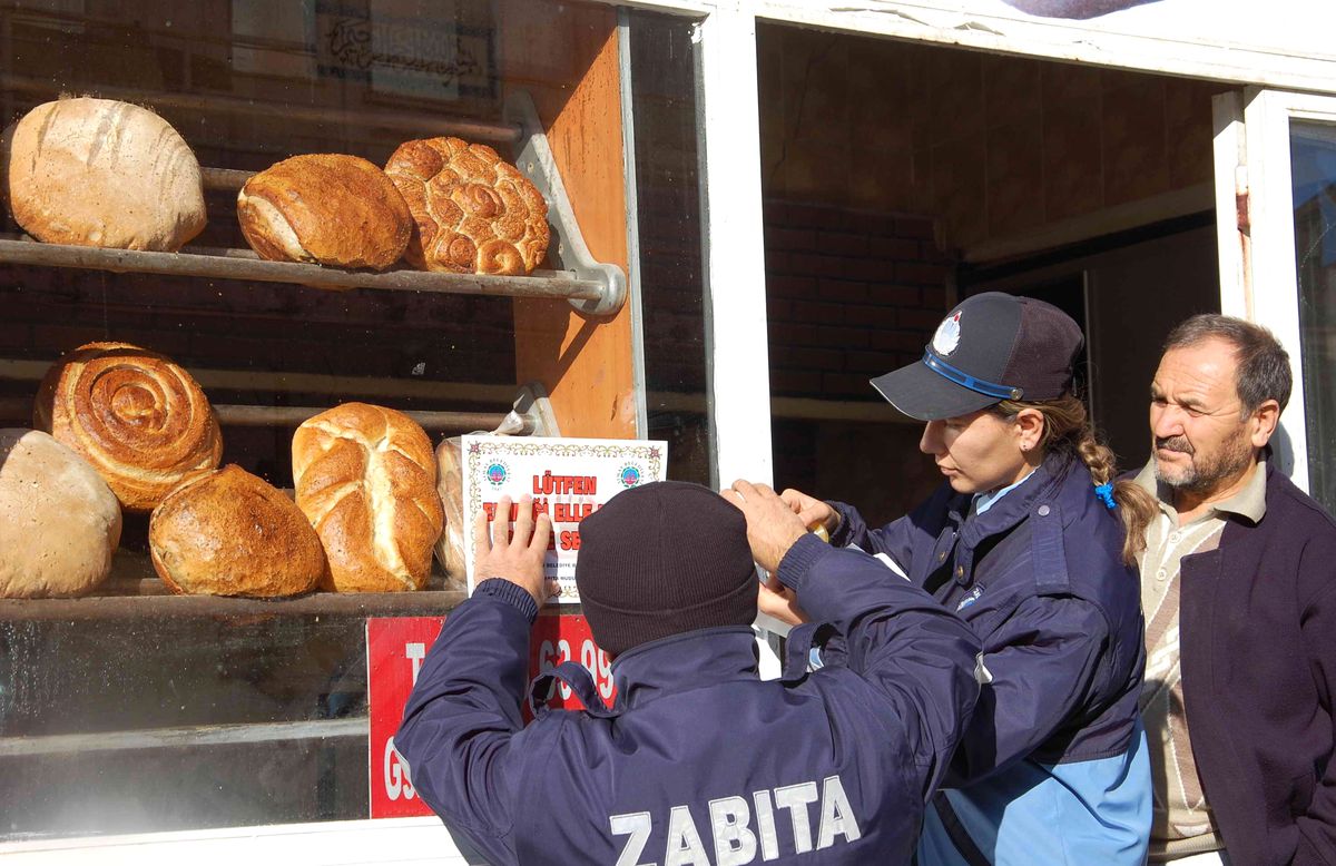 Zabıtadan \'Ekmeği Gözle Seç\' Kampanyası