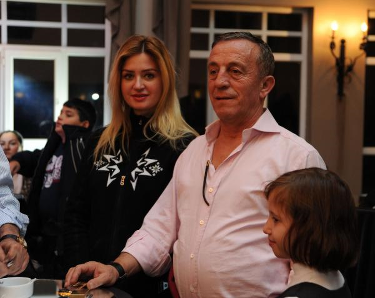 Ağaoğlu, Yeni Otelinde Personeli İçin Gece Düzenledi