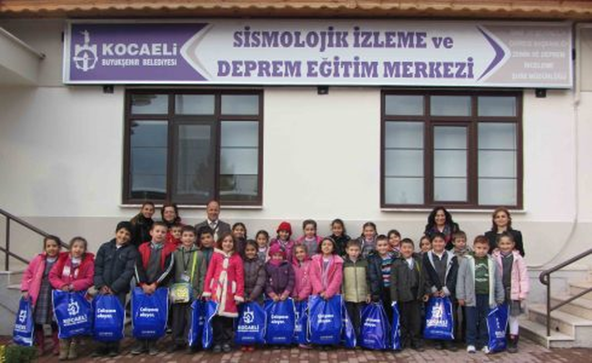 Deprem Eğitimleri Sürüyor