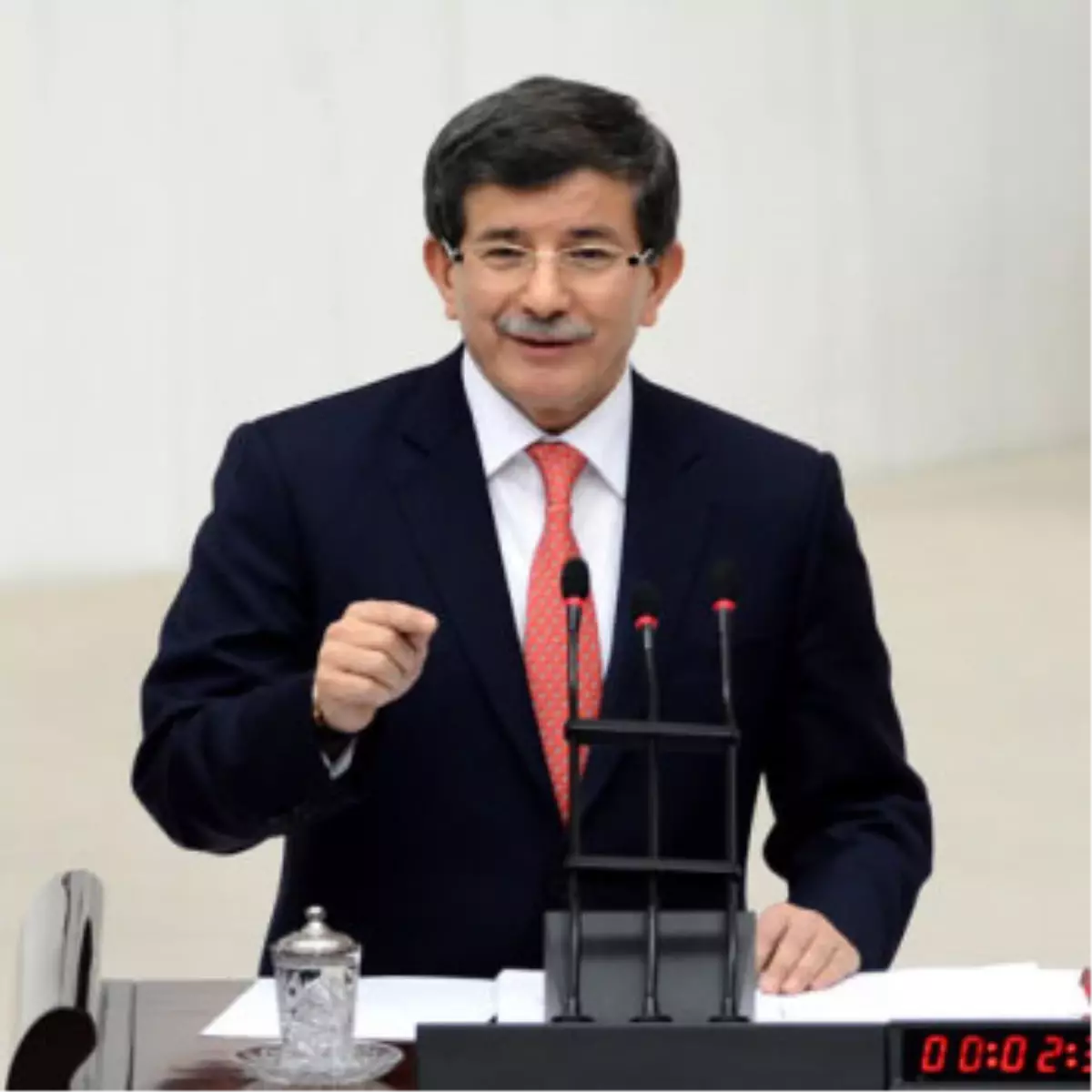 Dışişleri Bakanlığı\'nın 2013 Bütçesi TBMM Genel Kurulu\'nda Görüşülüyor