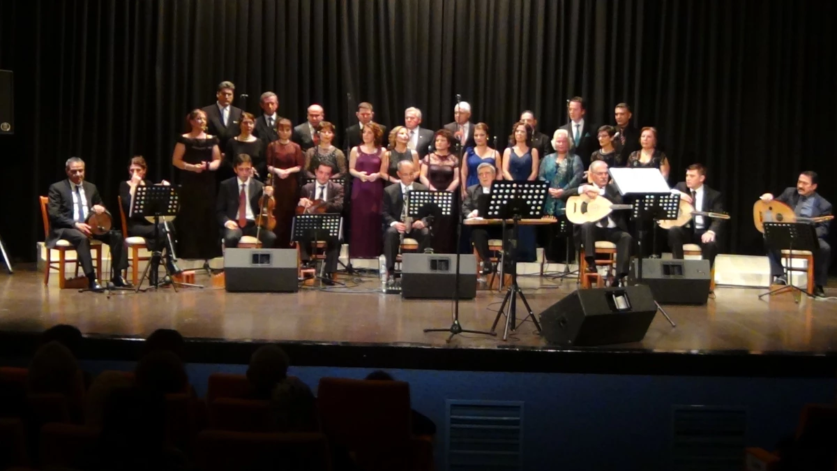Erdemir Musiki Derneği\'nden Türk Sanat Müziği Konseri