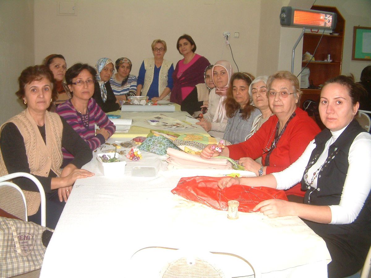 Kadınlar Burhaniye\'de İş Sahibi Oldu