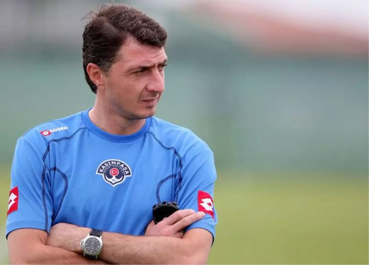 Kasımpaşa Teknik Direktörü Shota Arveladze: "Güçlü Bir Takımla Oynayacağız"