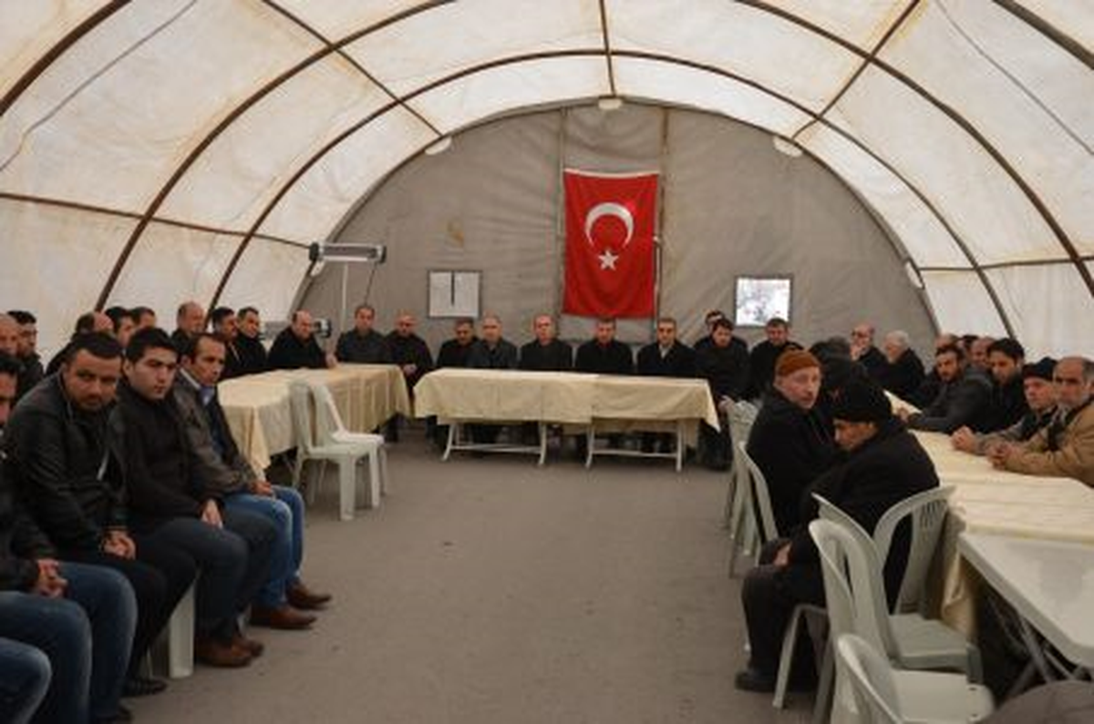 Valimiz Şehidimiz İçin Okutulan Mevlide Katıldı