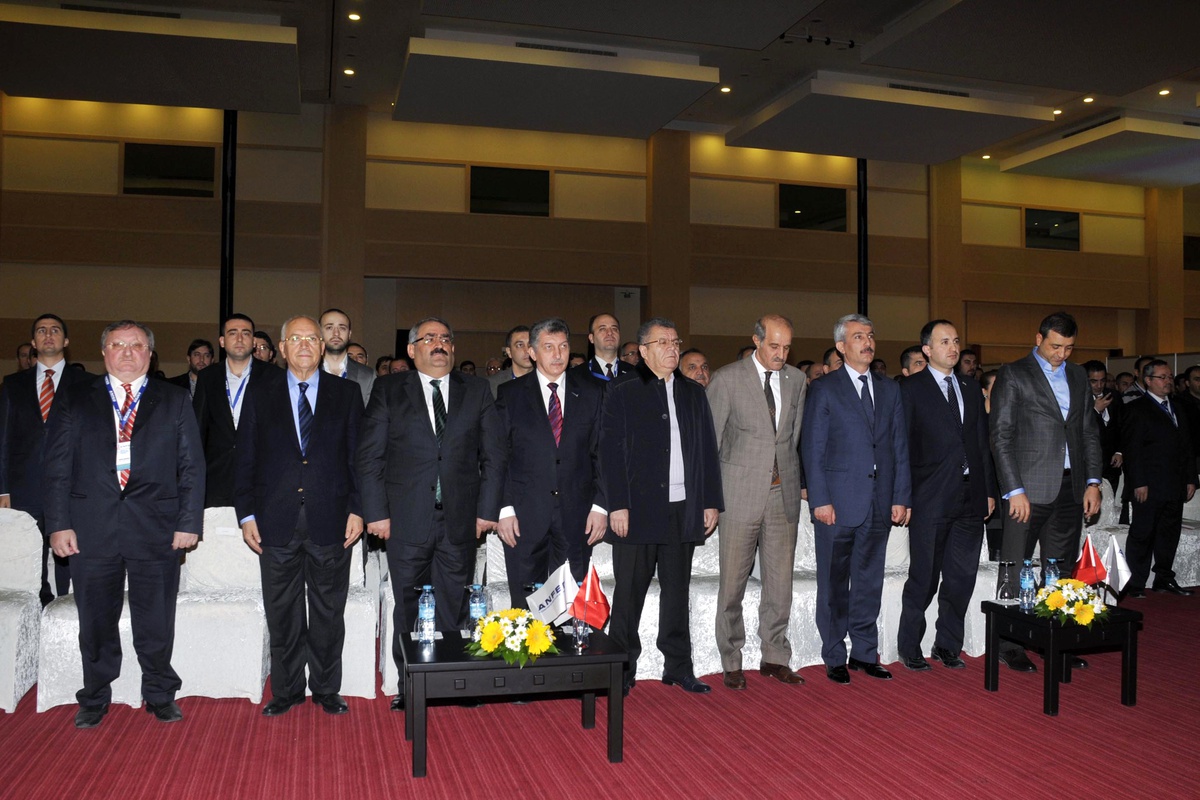 "İthalatla Sorunları Çözmeliyiz"