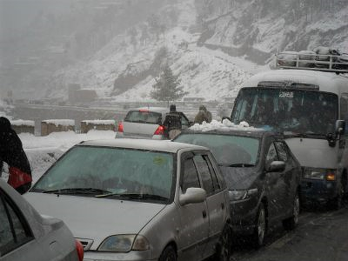 Yılbaşı Tatili Öncesinde Araç Sürücülerine Kış Uyarısı