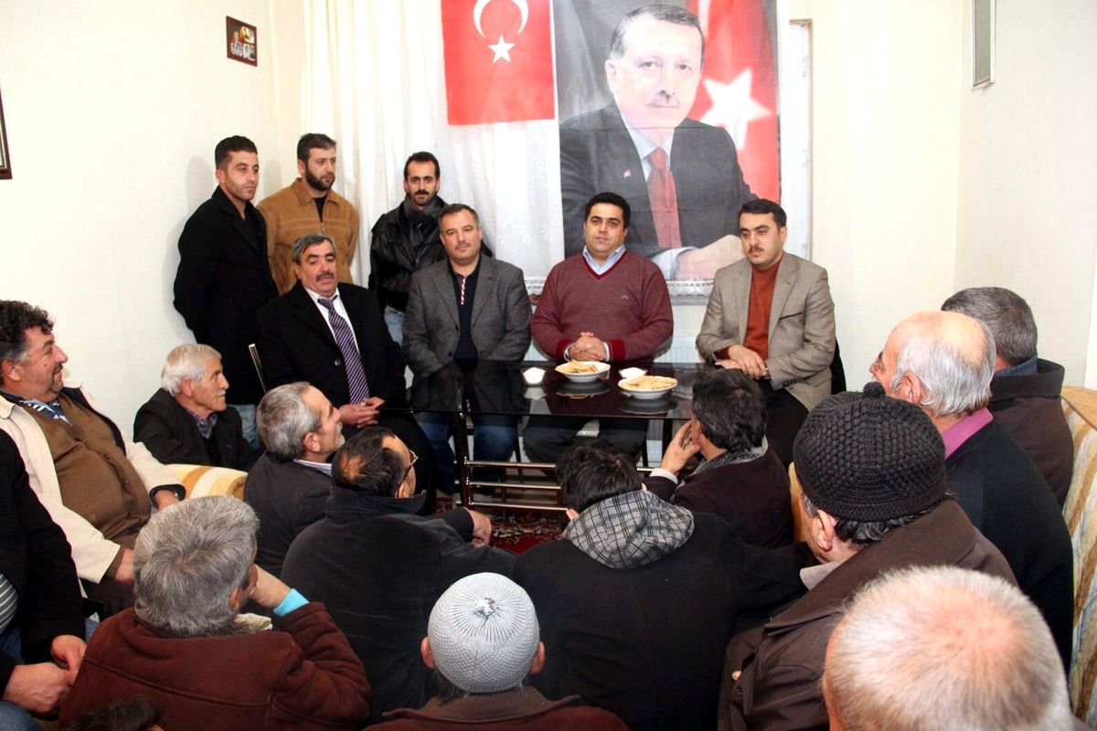 AK Parti Mahalle Toplantıları Devam Ediyor