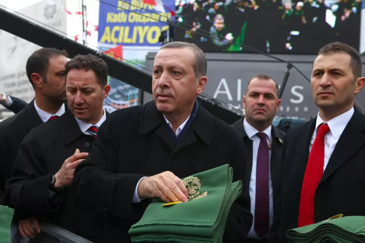 Başbakan Erdoğan İş Adamlarına Ödül Verdi