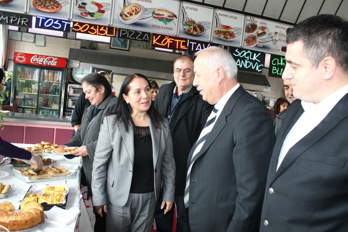 CHP\'li Kadınlardan Kermes