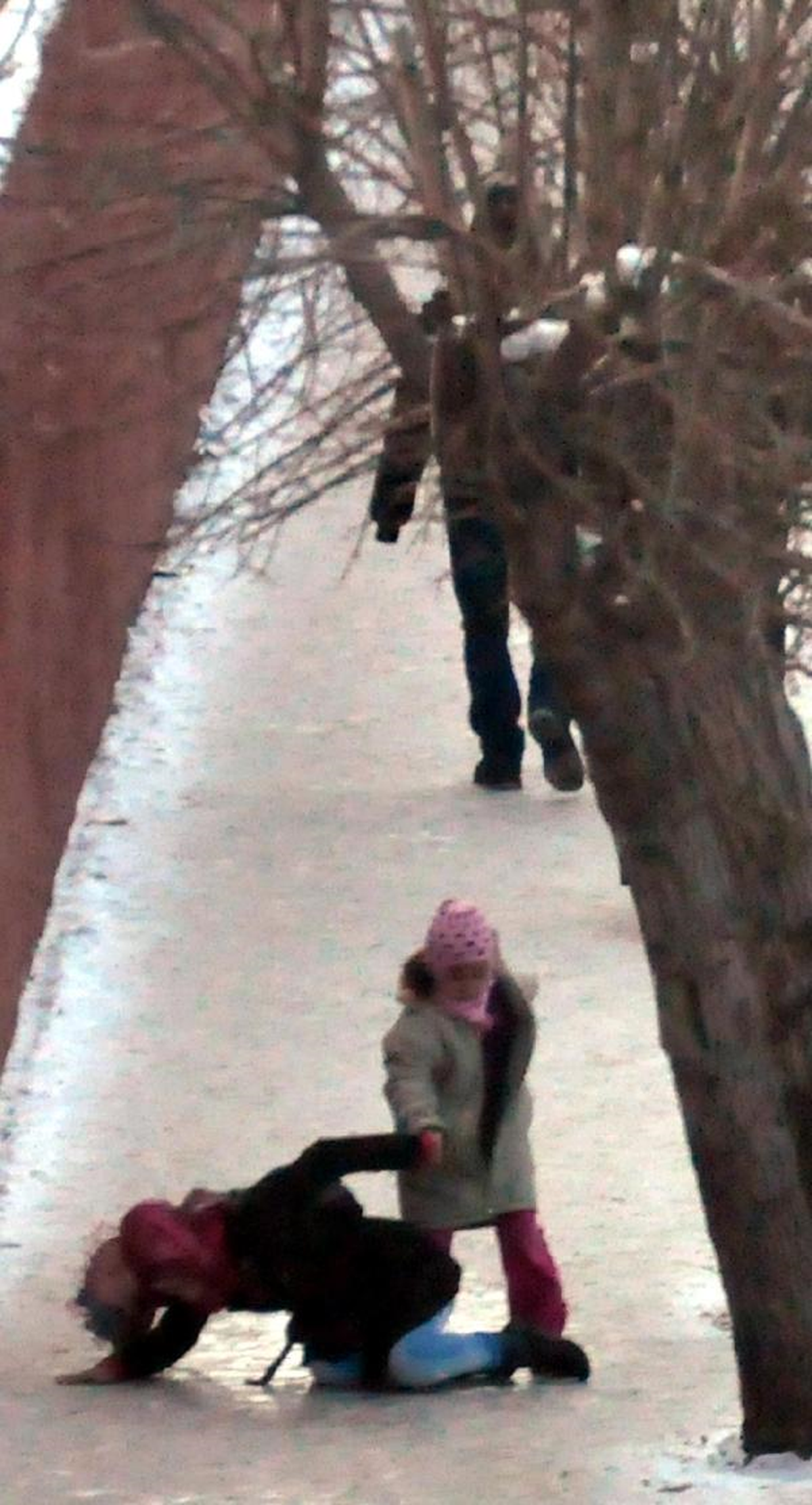 Erzurum\'da Sokaklar Buz Pisti Gibi