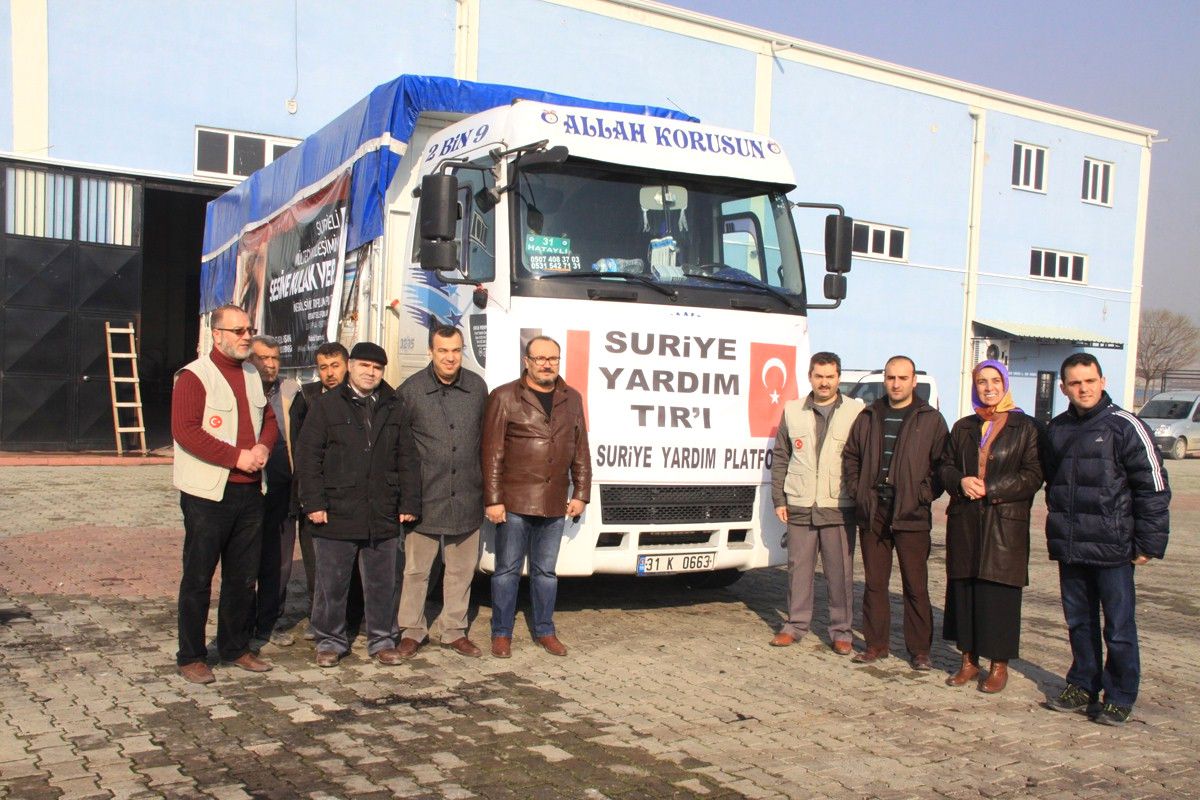 İnegöl\'de Suriye\'ye Yardım Tırı